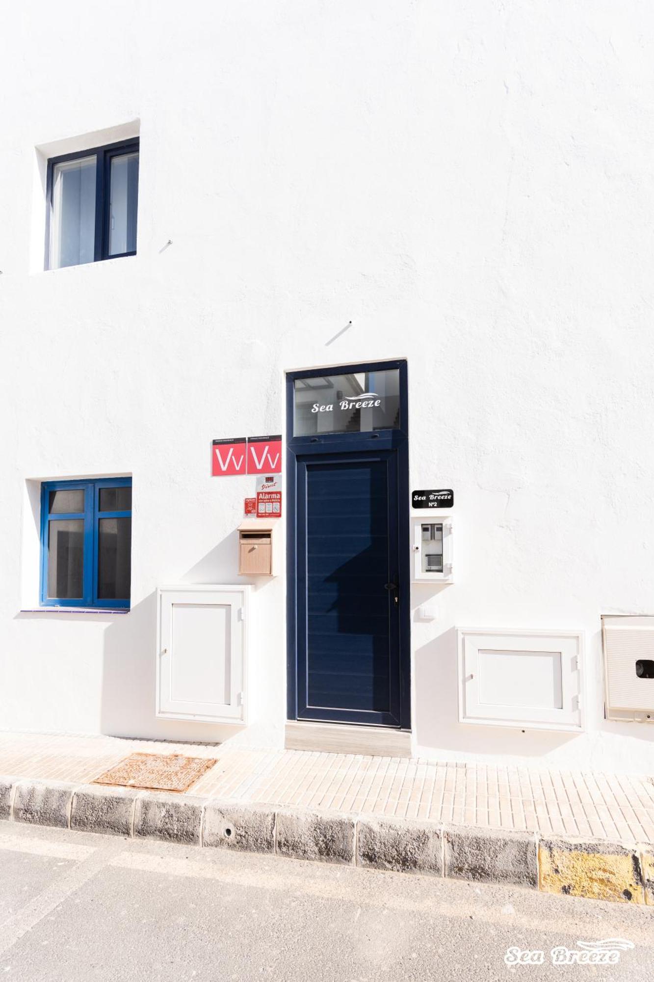 2 Apartments Sea Breeze Famara Exteriér fotografie